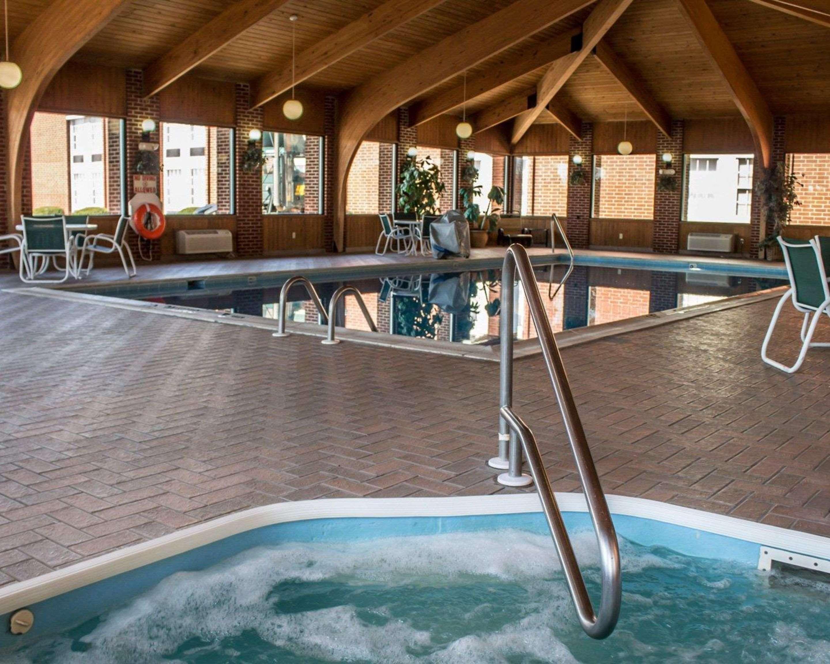 Quality Inn & Suites Mansfield Zewnętrze zdjęcie